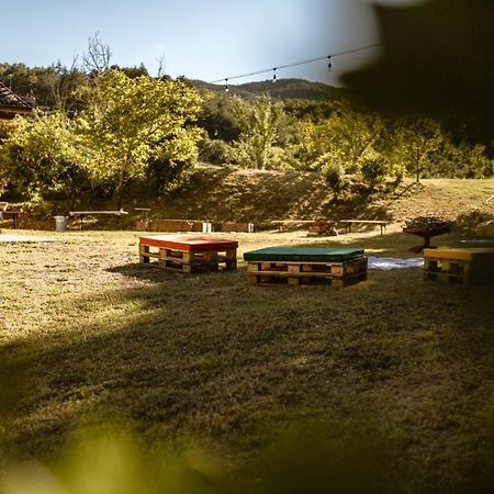 אומברטידה Agriturismo Le Radici מראה חיצוני תמונה