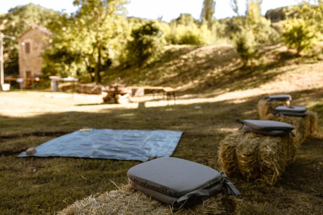 אומברטידה Agriturismo Le Radici מראה חיצוני תמונה