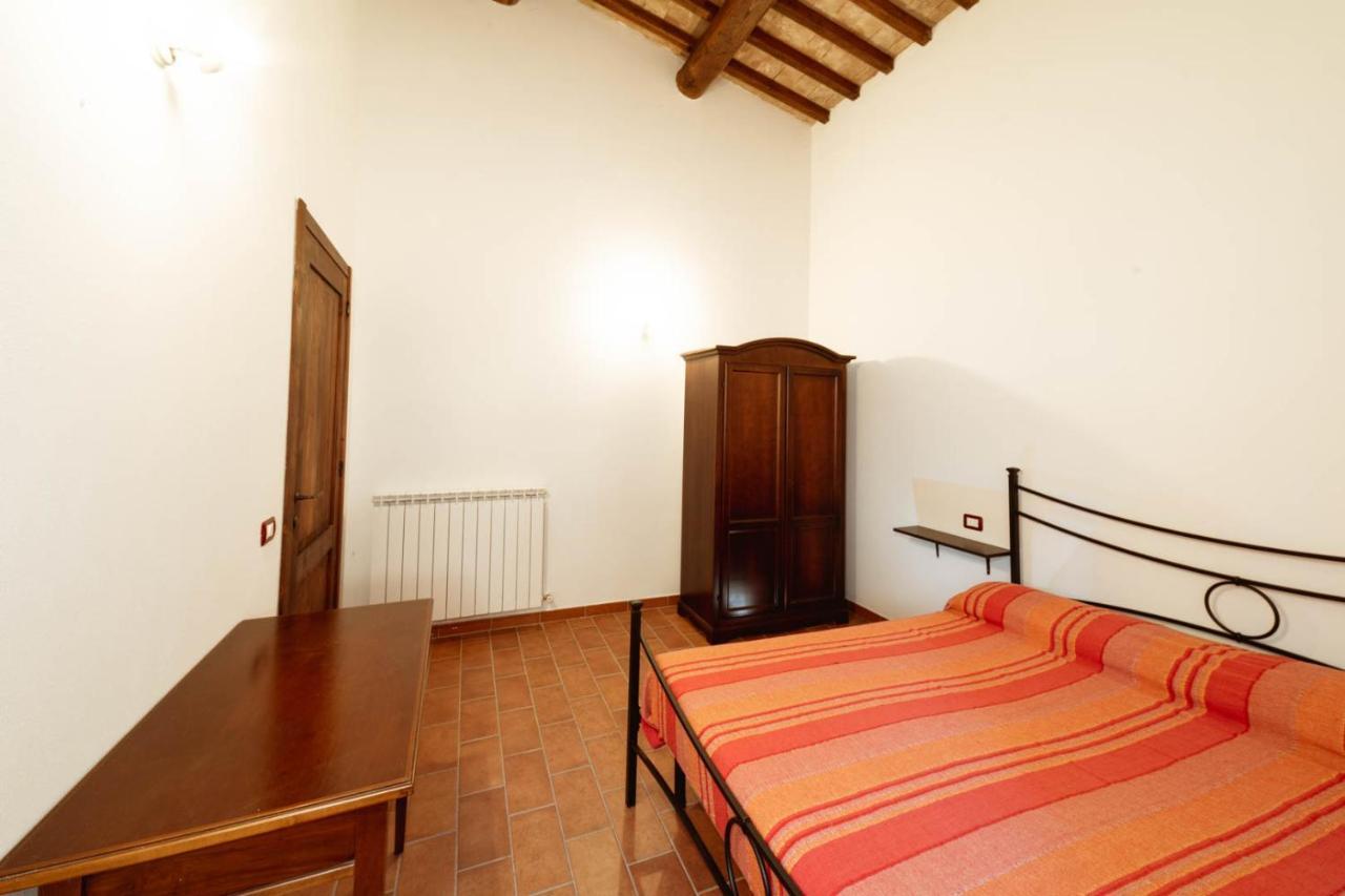 אומברטידה Agriturismo Le Radici מראה חיצוני תמונה